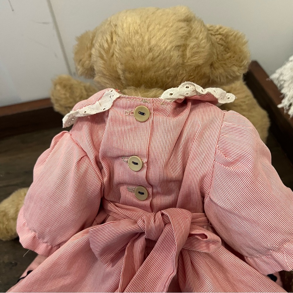 Lonnie St. Martin Collectible 1993 Signed Bear - Picture 4 of 8